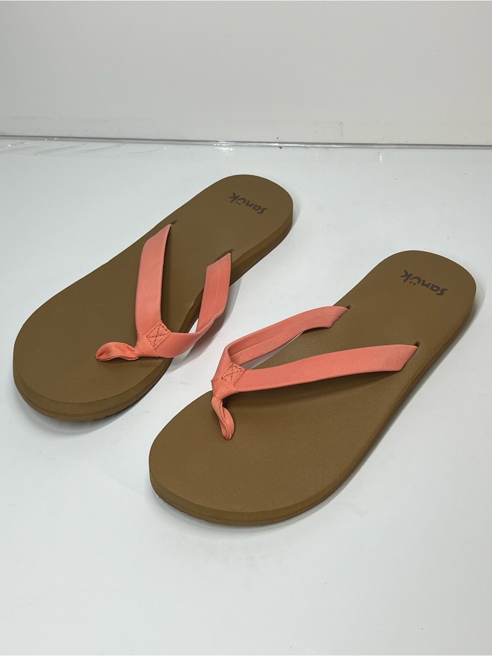 SANUK Women’s Size 10 Sherbert Orange Flip Flops
